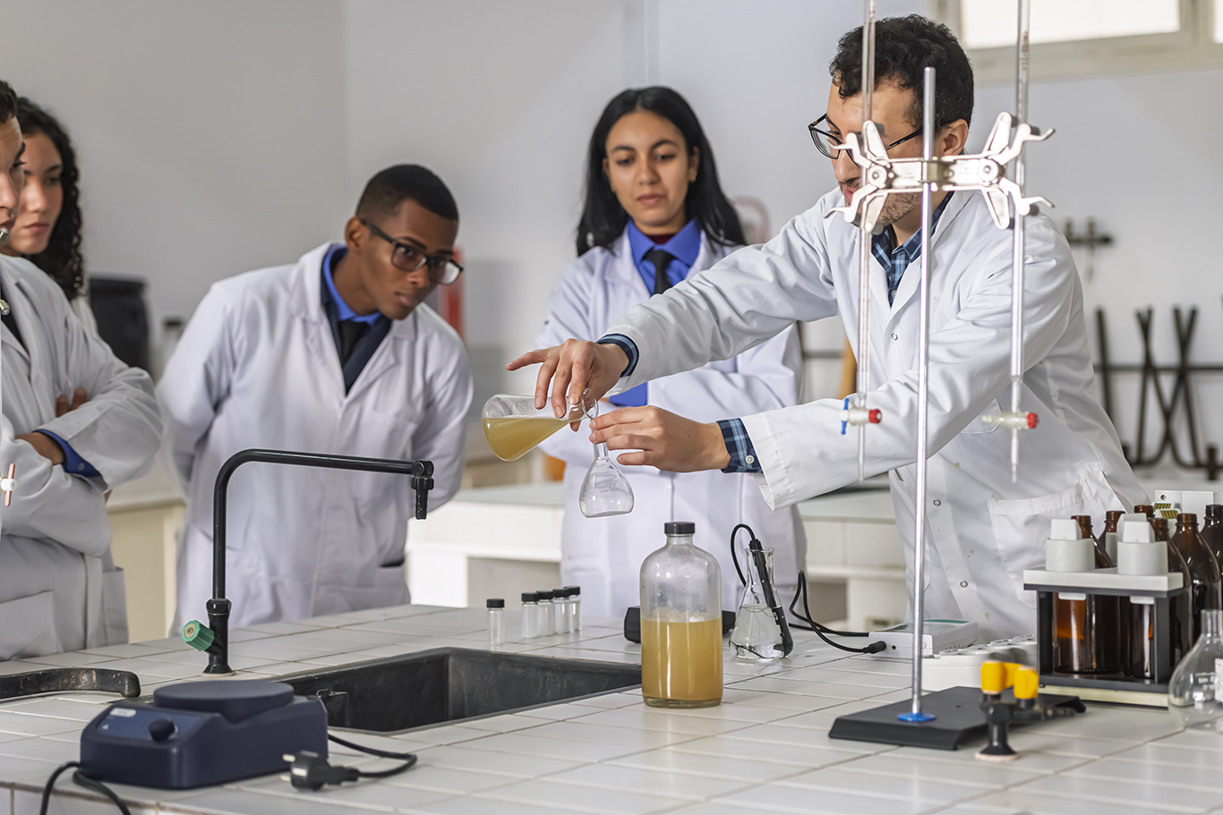 Traveaux au laboratoire - Département génie civil 
